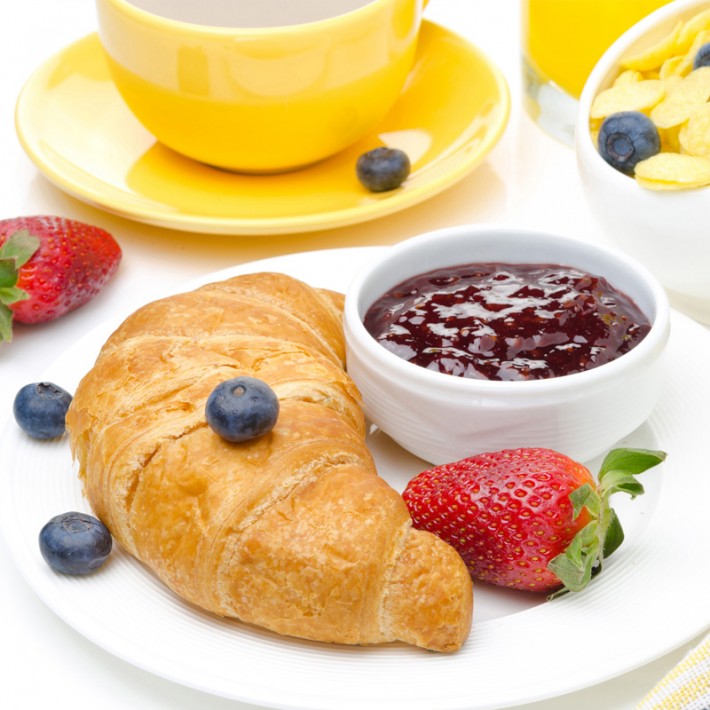 1 Dozen Blooming Cupcakes - Image 2